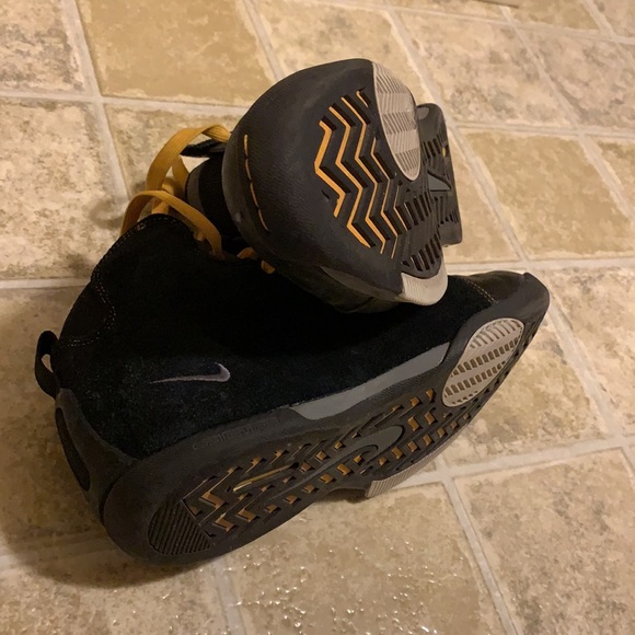 Nike Bball Zoom Shoes - Picture 14 of 16